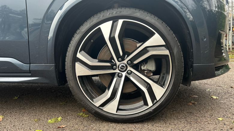 Volvo XC90 2.0 T8 [455] RC PHEV Ultimate Dark 5dr AWD Gtron Estate